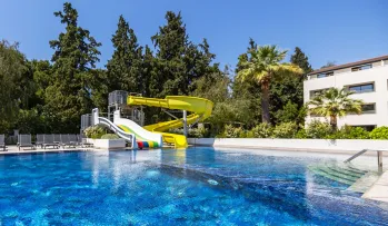 PROXIMA HOTEL Pools & Beach
