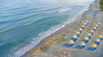 PROXIMA HOTEL Pools & Beach