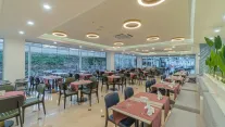 Q ELLA BEACH HOTEL Restaurants