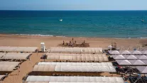 Q ELLA BEACH HOTEL Pools & Beach