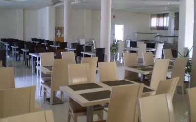 RACHONI BAY RESORT Restaurants