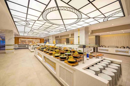RAI PREMIUM TEKIROVA (ex. QUEENS PARK RAI PREMIUM TEKIROVA) Restaurants