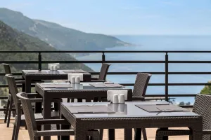 RAMADA BY WYNDHAM OLUDENIZ ADULTS ONLY 15+ Restaurants