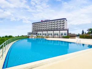 RAMADA BY WYNDHAM TEKIRDAG Pools & Beach