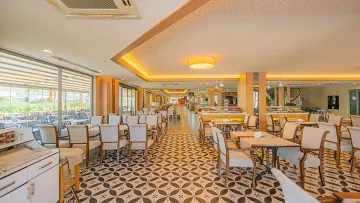 RAMADA HOTEL - SUITES BY WYNDHAM KUSADASI Restaurants