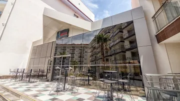 RAMADA HOTEL - SUITES BY WYNDHAM KUSADASI Restaurants