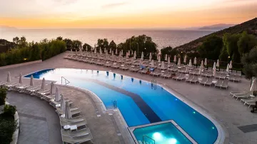 RAMADA HOTEL - SUITES BY WYNDHAM KUSADASI Pools & Beach