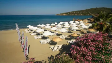 RAMADA HOTEL - SUITES BY WYNDHAM KUSADASI Pools & Beach