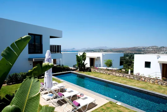RAMADA RESORT BY WYNDHAM BODRUM Pools & Beach