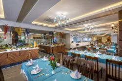 RAMIRA BEACH HOTEL Restaurants