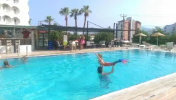REIS MARIS HOTEL Pools & Beach