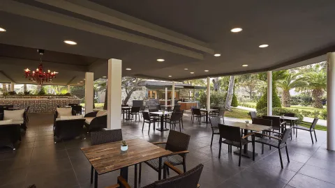 RICHMOND EPHESUS RESORT Bars