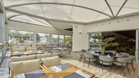 RICHMOND EPHESUS RESORT Restaurants