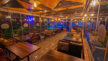 RIOS BEACH HOTEL Restaurants