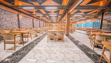 RIOS BEACH HOTEL Restaurants
