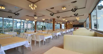 RIOS LATTE BEACH HOTEL Restaurants