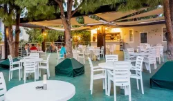 RIOS LATTE BEACH HOTEL Restaurants