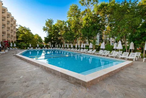 RIVA HOTEL Pools & Beach
