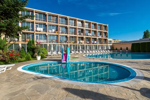 RIVA HOTEL Pools & Beach
