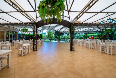 RIVA HOTEL Restaurants