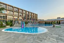 RIVA PARK HOTEL Pools & Beach