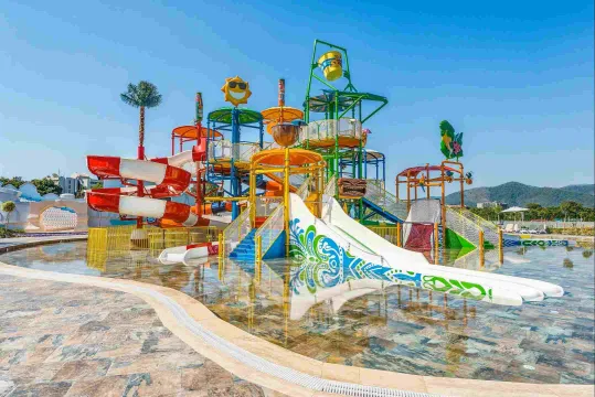 RIXOS PREMIUM TEKIROVA Pools & Beach