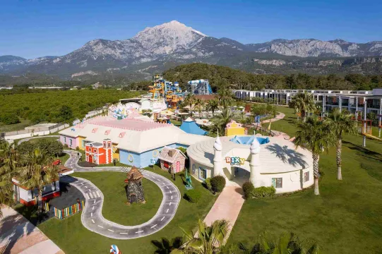RIXOS PREMIUM TEKIROVA Pools & Beach