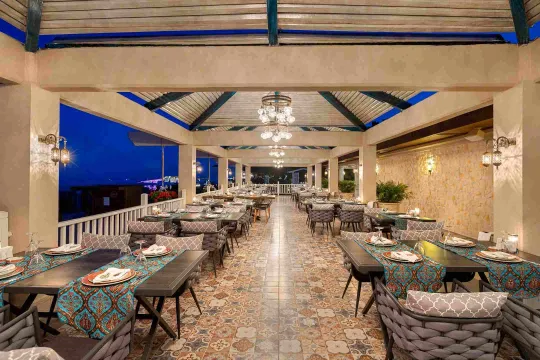 RIXOS PREMIUM TEKIROVA Restaurants
