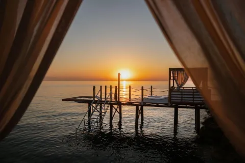 RIXOS SUNGATE CLUB DIAMOND Pools & Beach