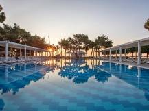 RIXOS SUNGATE Pools & Beach