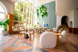 ROSE GARDEN PREMIUM HOTEL Lobby