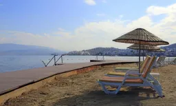 ROSEIRA BEACH RESORT Pools & Beach