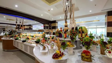 ROX RESORT HOTEL Restaurants