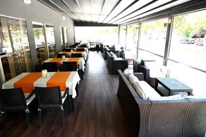 ROXX ROYAL HOTEL Restaurants