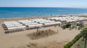 ROYAL ALHAMBRA PALACE Pools & Beach