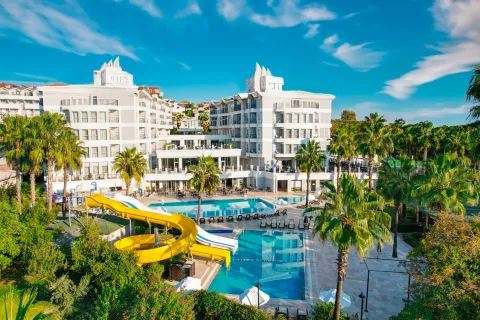ROYAL ATLANTIS BEACH Activities