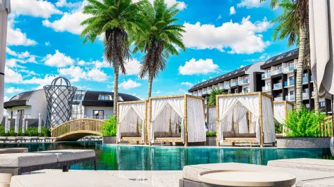 ROYAL ATLANTIS ICON Pools & Beach