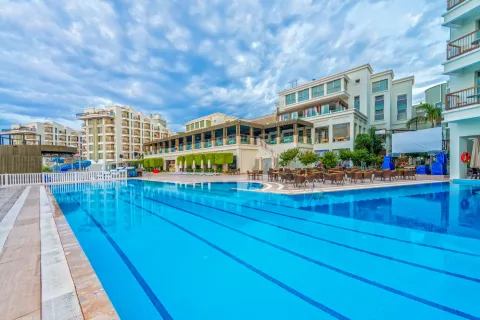 ROYAL ATLANTIS SPA-RESORT Pools & Beach