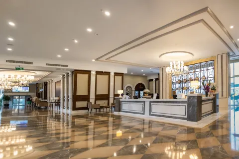 ROYAL ATLANTIS SPA-RESORT Bars