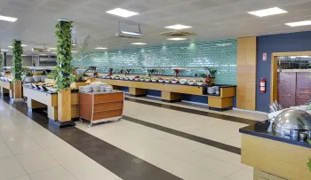 ROYAL BEACH HOTEL Restaurants