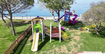 ROYAL BEACH HOTEL Mini Club