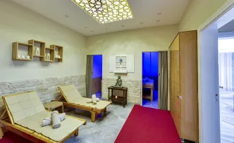 ROYAL BEACH HOTEL Spa