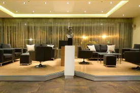 ROYAL PARADISE BEACH RESORT AND SPA Bars