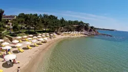 ROYAL PARADISE BEACH RESORT AND SPA Pools & Beach