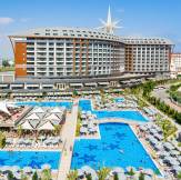 ROYAL SEGINUS Pools & Beach