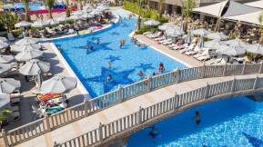 ROYAL SEGINUS Pools & Beach