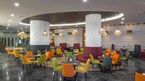 ROYAL SEGINUS Restaurants