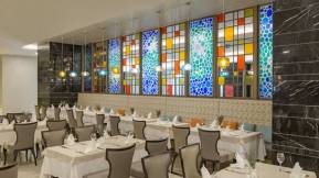 ROYAL SEGINUS Restaurants