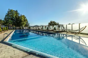 ROYAL SPA HOTEL Pools & Beach