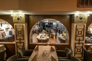 ROYAL SPA HOTEL Restaurants